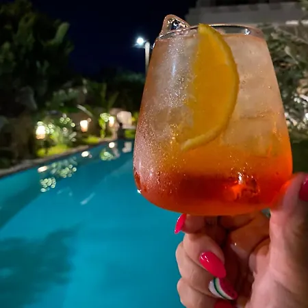 Michaella's Maissonete At Rafaella Apartman Kokóni