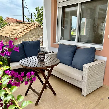 Michaella's Maissonete At Rafaella Kokóni