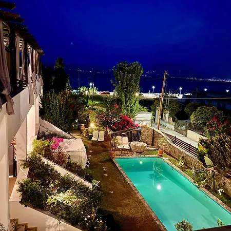 Michaella's Maissonete At Rafaella * Kokóni