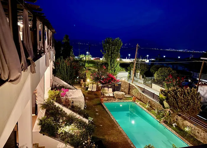 Michaella's Maissonete At Rafaella * Kokkónion